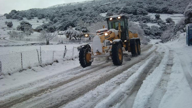 Αποκαταστάθηκε η κυκλοφορία στην ορεινή δυτική Κορινθία